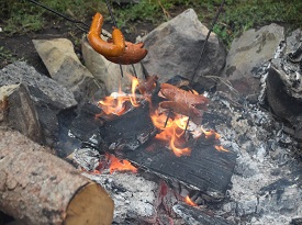 Buřty na ohni